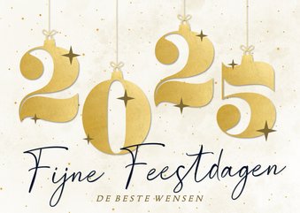 Witte nieuwjaarskaart met kerstballen cijfers in goudlook