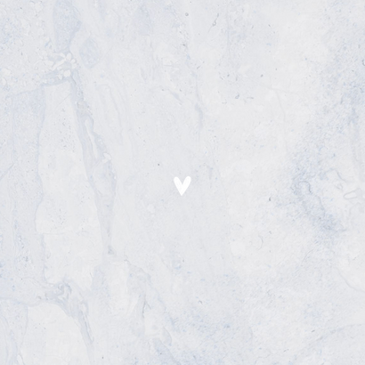 Geboortekaartje blauw marmer goud en hartje Achterkant
