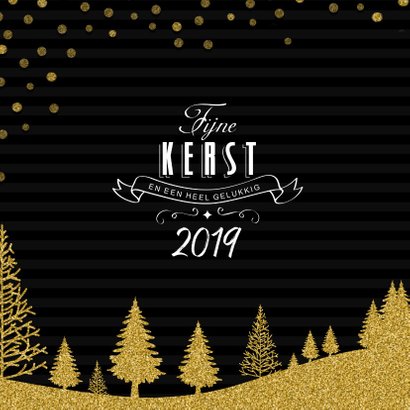 Beertje serveert met gouden sneeuw en bomen 2