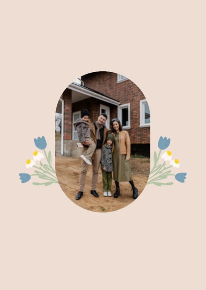 Beige verhuiskaartje met huisje en bloemen nieuwe woning 2