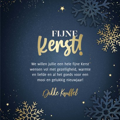 Blauwe kerstkaart Fijne Kerst sneeuwvlokken en sterren 3