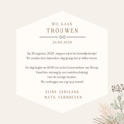 Bohemian vintage trouwkaart met droogbloemen en hexagon 3