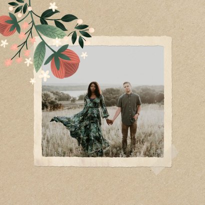 Botanische save the date kaart met bloemen, planten en kraft 2