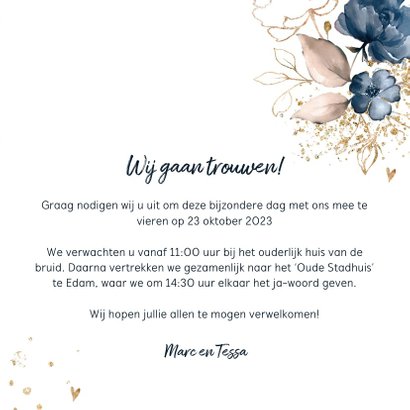 Chique trouwkaart donkerblauw bloemen 3