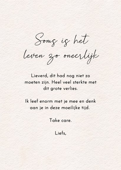 Condoleancekaart met subtiel boeket in de hand 3