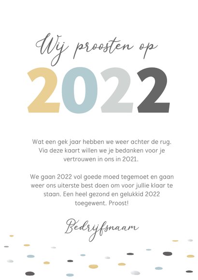 Corona nieuwjaarskaart met lange-afstands-proost op 2022 3