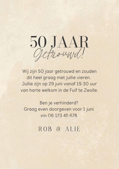 Crèmekleurige uitnodiging 50-jarig jubileum en twee foto's 3