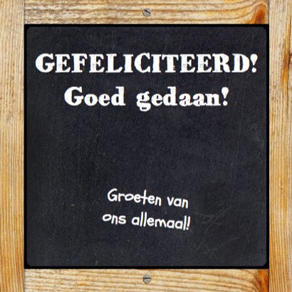 Felicitatiekaart in de vorm van een taart op krijtbord 3