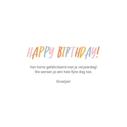 Felicitatiekaartje met vrolijke typografie happy birthday 3