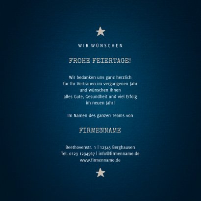 Firmen-Weihnachtskarte mit Baum aus Holzschildern 3