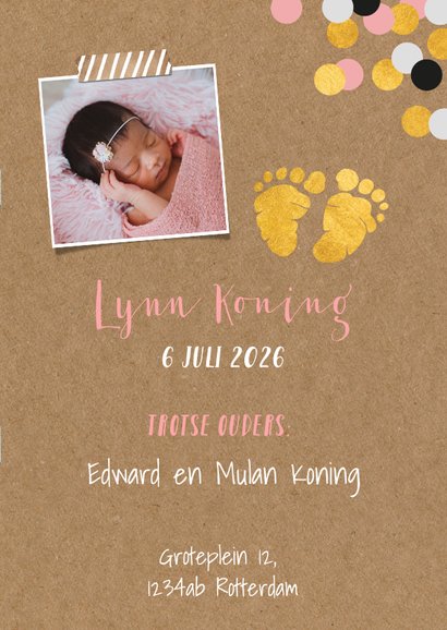 Geboortekaartje in paspoort vorm voor meisjes 3