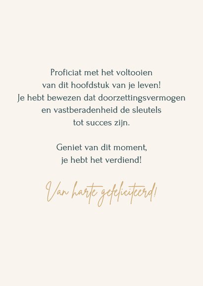 Geslaagd kaart met boekenstapel 3