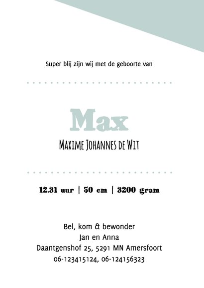 Grafisch geboortekaartje met stippen en een schuine lijn 3