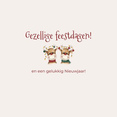Grappige kerstkaart tekening twee rendieren met kerslichtjes 3