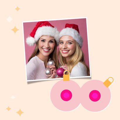 Grappige kerstkaart Tits the season met borsten kerstballen 2