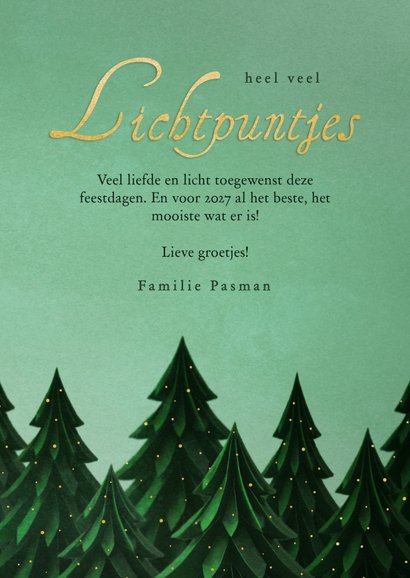 Groene kerstkaart met bomen met lampjes lichtpuntjes 3