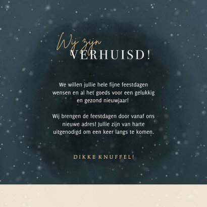 Hippe kerst verhuiskaart met huisje, hulst en zuurstokken 3