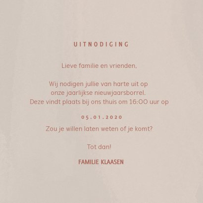 Hippe nieuwjaarskaart met borrel uitnodiging en foto's 3