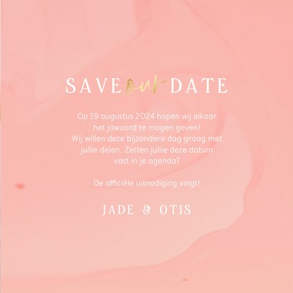 Hippe save the date kaart satijnlook in roze met goudfolie 3