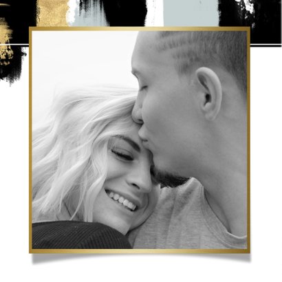 Hippe Save the Date kaart verf strepen en gouden typografie 2