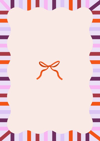 Hippe uitnodiging kleurrijke strepen lila verjaardag strik Achterkant