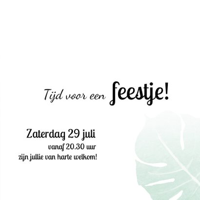 Hippe uitnodiging met foto en tropische bladeren 3