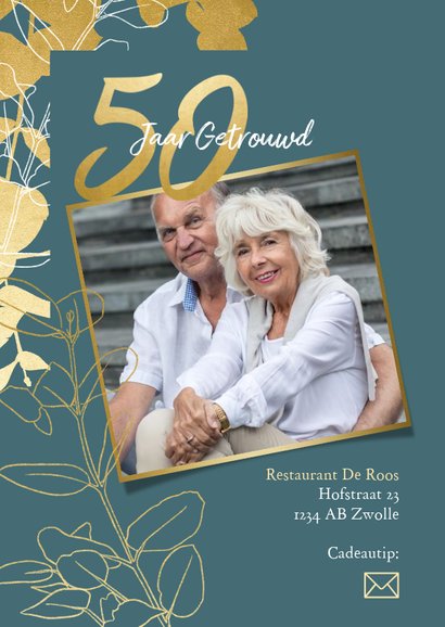 Jubileum uitnodiging '50 jaar' met gouden plantjes en foto's 2