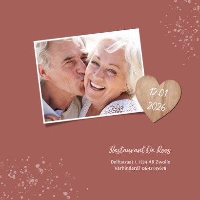 Jubileum uitnodigingskaart foto hartje hout 2