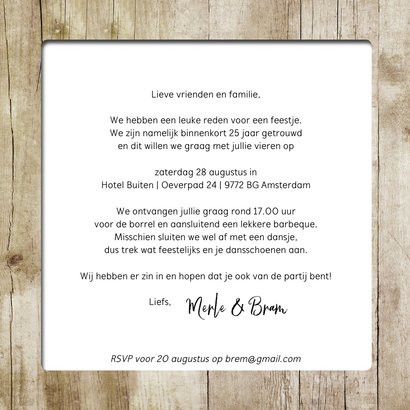 Jubileumkaart huwelijk pallet wegwijzer op hout 3