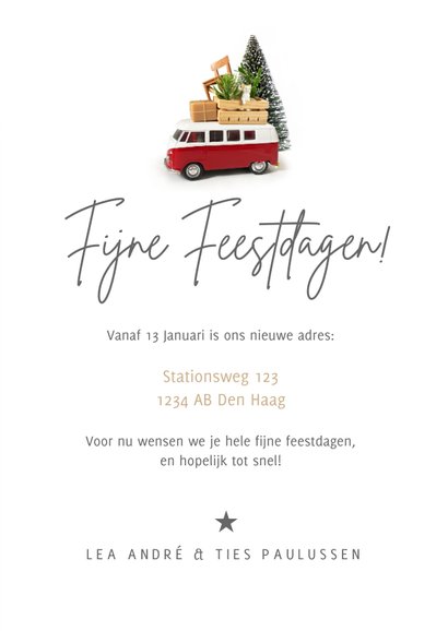 Kerst verhuiskaart met Volkswagen busje en spullen op dak 3