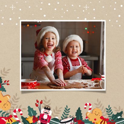 Kerstkaart een papieren kerstkus door de brievenbus - corona 2