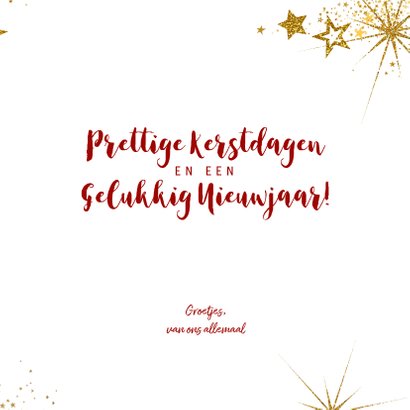 Kerstkaart feestelijke rode kaart goud sterren en tekst 2020 3