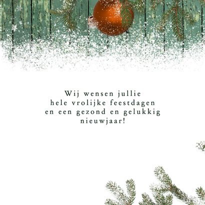 Kerstkaart fotostapel op hout en sneeuw 3