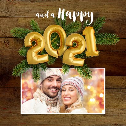 Kerstkaart hout en ballonnen goud XMAS 2021 2
