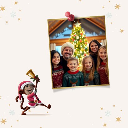 Kerstkaart jaartal als pakjes diertjes op weg naar kerstboom 2