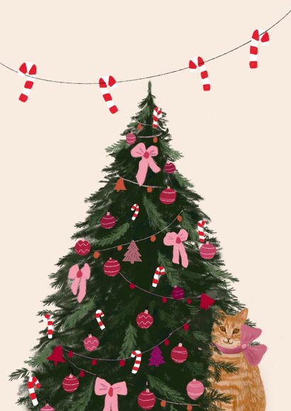 Kerstkaart kat met strik bij kerstboom 2