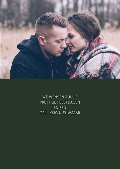 Kerstkaart kerstbloemen en trendy tekst 3