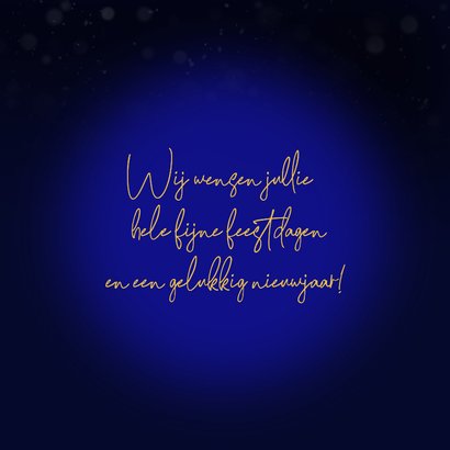 Kerstkaart kerstboom lichtjes en sneeuw 3