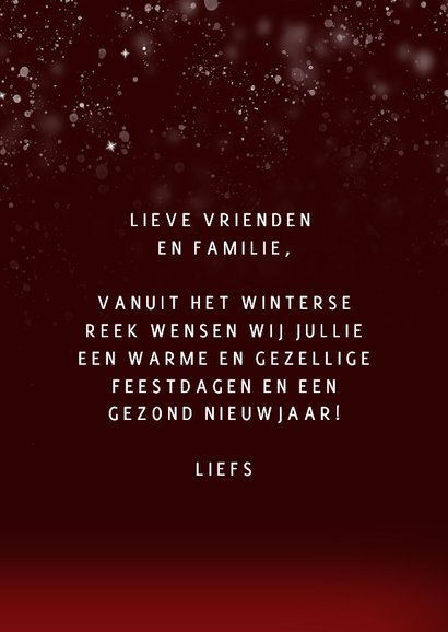 Kerstkaart kerstboom vuurvonken en sneeuw rood 3