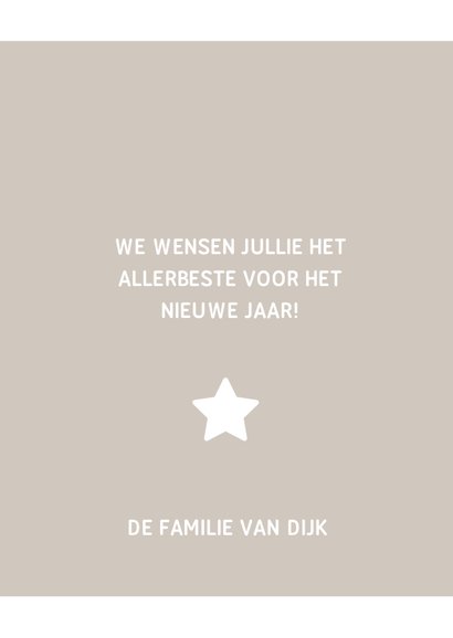 Kerstkaart met foto's, ster en jaartal 2019 3