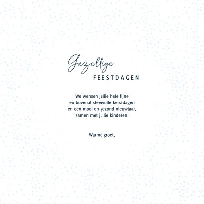 Kerstkaart met gezellig kerstdorpje 3