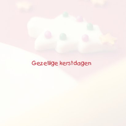 Kerstkaart met kerstkoekjes en versieringen 3