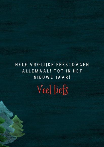 Kerstkaart met kerstman tussen kerstbomen 3