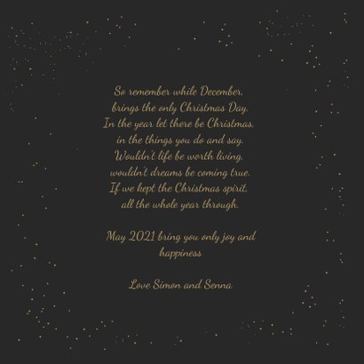 Kerstkaart met rode besjes en goudlook takjes 3