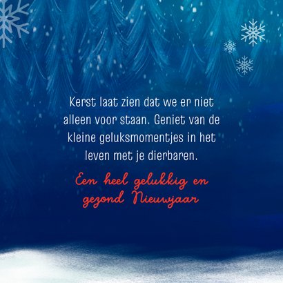 Kerstkaart met sneeuwpop en roodborstje in de sneeuw 3