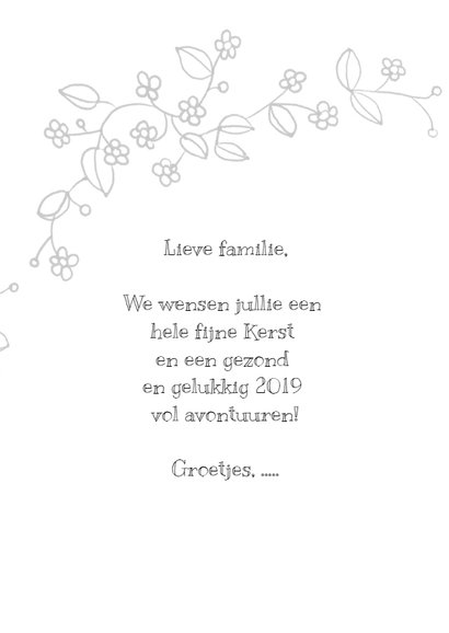 Kerstkaart met vogel, label, en kerstballetje collage 3