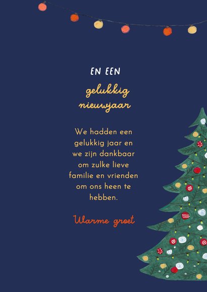 Kerstkaart muziek in de stad in de sneeuw 3