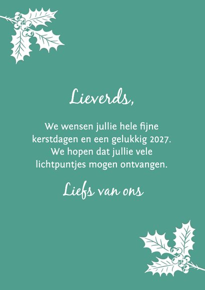 Kerstkaart roodborstje op een tak hulst 3