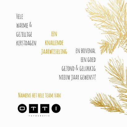 Kerstkaart trendy krijtbord hulst en hert goud 3