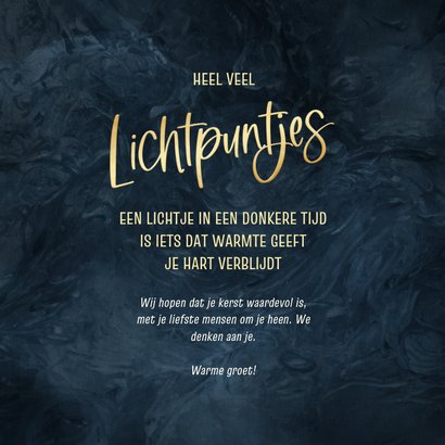 Kerstkaartje met veel lichtpuntjes deze kerst donkerblauw 3